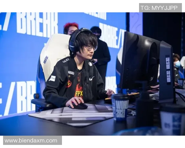 电竞比分热议和平精英FPX战队实力变革与未来发展趋势分析